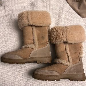 UGG Classic Sundance II Suede Boots